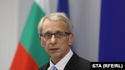 Николай Денков