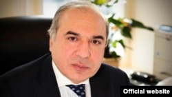 Արմեն Սմբատյան, արխիվ