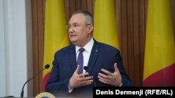 „Rocada este în plan a se desfăşura, aşa cum ne-am asumat”, a afirmat Nicolae Ciucă. Dar o parte dintre miniştrii liberali ai actualului Cabinet nu se vor mai regăsi guvernul care va fi condus de președintele PSD, Marcel Ciolacu.