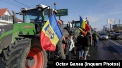 Coloana de protestatari e oprită lângă București, la Afumați. Acolo este cartierul general al manifestanților.