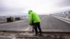 În 2023, România a deschis circulaţiei doar 81 de kilometri de autostradă. Anul acesta autorităţile promit cel puţin dublu. 