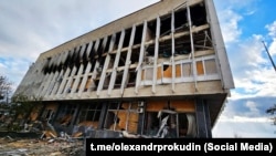 Орус армиясынын аткылоосунун кесепети. Херсон. 12-ноябрь, 2023-жыл. Архивдеги сүрөт. 