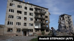 Жизнь большинства людей в оккупации стоит на паузе. На фото: поселок Очеретино вблизи Авдеевки, 15 апреля 2024 года. Его оккупировала российская армия