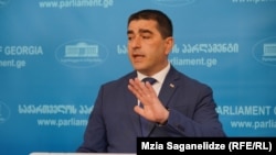 პარლამენტის თავმჯდომარის ბრძანებით, "აგენტების კანონის" განხილვის პარალელურად საკანონმდებლო ორგანო ჩაიკეტა ონლაინმედიის აკრედიტებული ჟურნალისტებისთვის. 