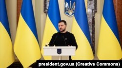 Що стосується перспектив отримання довготривалої допомоги від ЄС, то, за словами Володимира Зеленського, рішення буде відоме на початку лютого.