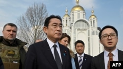 Kishida u posjetu gradu Buča, 21. ožujka 2023.