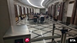 „Зоната за медии“ в новата стара сграда на парламента.