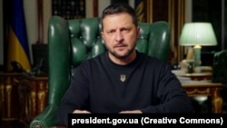 «Бюджетні видатки. У час такої війни максимум державної уваги, а отже, і державних ресурсів має йти на оборону. Очевидна річ...» - каже Зеленський 