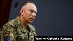 Generalul Oleksandr Sîrski, în vârstă de 58 de ani, a fost unul dintre principalii comandanți care au condus lupta forțelor armate ucrainene împotriva ofensivelor separatiștilor susținuți de Rusia.