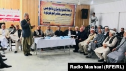 د ملاکنډ ولسي مشرانو په تېرو دوو کلونو کې څو ځلې د ټیکسونو د ممکنه نفاذ پر ضد غونډې او جرګې کړې دي - پخوانی انځور.