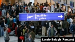 Гужва на аеродрмот во Будимпешта, Унгарија