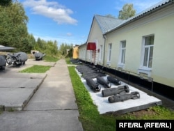 Бомби от времето на Втората световна война са изложени във военния музей в Солци.