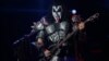 Джийн Симънс на концерт на фестивал Resurrection Fest в Испания, 14 юли 2018 г. 
