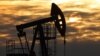 Bloomberg: Білий дім готує нові санкції проти російської нафти
