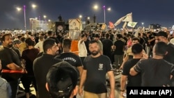 Demonstracije u Bagdadu zbog paljenja Kurana ispred Ambasade Iraka u Kopenhagenu nekoliko dana ranije, 22. jul 2023. 