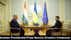 Președintele Ungariei, Viktor Orban, și președintele Ucrainei, Volodimir Zelenski. 