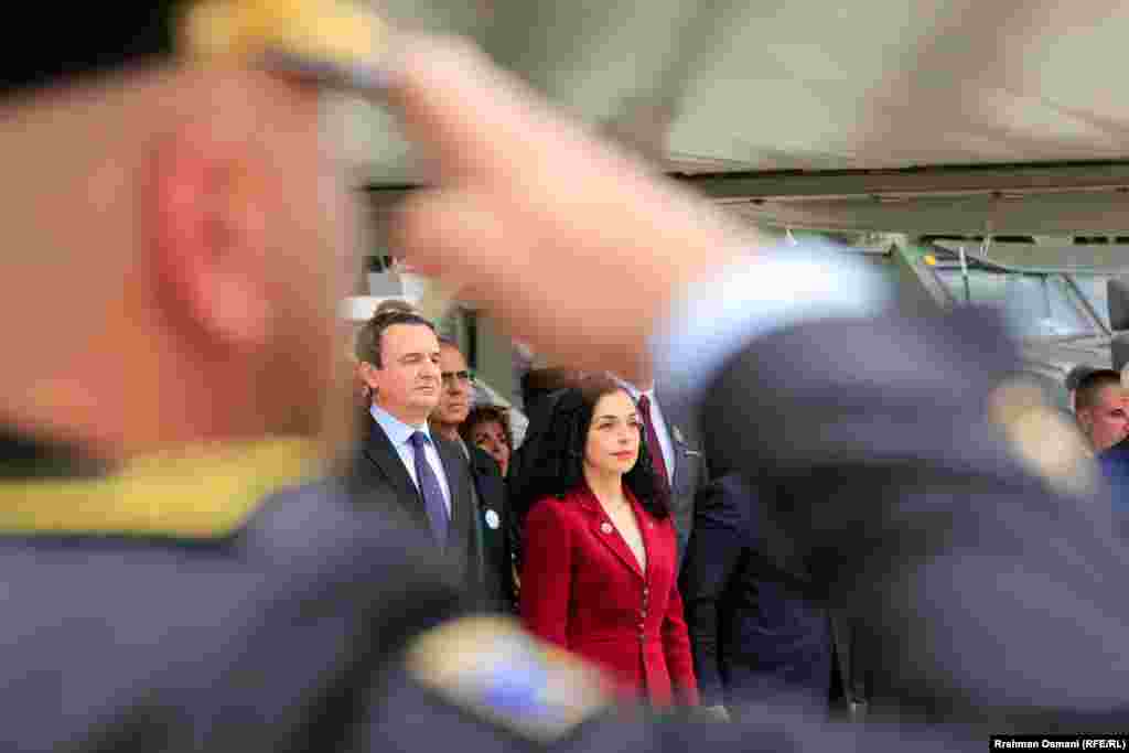 Predsjednica Kosova Vjosa Osmani i premijer Aljbin Kurti učestvovali su na ceremoniji otvaranja vojne vježbe "Defender Europe 2023“. Kurti je rekao da je ovo najveća vojna obuka koja se ikada dogodila na Kosovu.