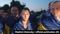 Ukrainian POWs after being released from Russian captivity (file photo)