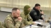 Представник Легіону «Свобода Росії» Олексій Барановський (ліворуч), боєць «Сиббату» «Холод» (по центру) і командир РДК Денис Нікітін (праворуч) під час пресконференції, 21 березня 2024 року 