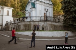În mănăstire locuiesc peste 20 de copii.