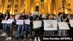 გამოხატვის თავისუფლების დასაცავად თბილისში, პარლამენტთან 3 ივნისს გამართული აქციის მონაწილეები