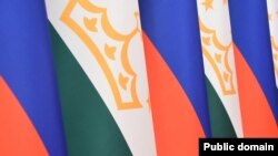 Парчами Тоҷикистон ва Русия