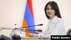 ՀՀ ԱԳՆ խոսնակ Անի Բադալյան, արխիվ