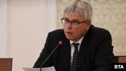Управителят на НЗОК Станимир Михайлов, който беше избран през юли, в петък подаде оставка.