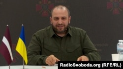 Про які саме застереження йдеться – не уточнюють. Міноборони України ситуацію не коментувало