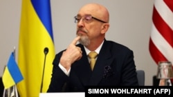 «Паралельно потрібно готувати інфраструктуру: потрібно підготувати для цього аеродроми, підготувати укриття, обслуговувати»