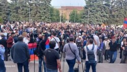 Գյումրիում ընթանում է «Տավուշը հանուն հայրենիքի» շարժման հանրահավաքը 