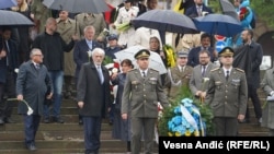Vence na spomenik Oslobodiocima Beograda položili su i diplomatski predstavnici Poljske, Nemačke, Francuske, Ukrajine, SAD, Češke.