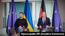 Канцлер Німеччини Олаф Шольц та президент України Володимир Зеленський у день підписання угоди про безпеку між Україною та Німеччиною, Берлін, 16 лютого 2024 року