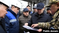 Kyrgyz President Sadyr Japarov (second right) visited the plant after the explosion on February 2.