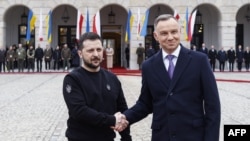 Володимир Зеленски и Анджей Дуда във Варшава на 5 април 2023 г.