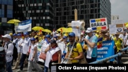 Profesorii s-au aflat în grevă generală în anul școlar 2022-2023. Imagine de la o manifestație a cadrelor didactice în București, 9 iunie 2023.