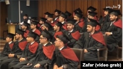 د پاکستان له پوهنتونونو په سکالرشپونو فارغ شوي افغان زده کوونکي. (انځور: ارشیف)