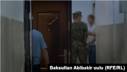 2023-жылдын 16-майында Бишкектин Биринчи май райондук соту Украинадагы согушка катышкандыгы үчүн айыпталган Аскар Кубанычбек уулун 10 жылга соттогон.