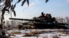 Розвідка Британії: у спробі захопити Авдіївку Росія втратила щонайменше 400 танків та іншої техніки