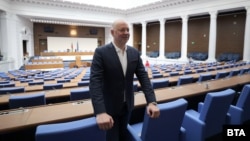Председателят на Народното събрание Росен Желязков запозна журналисти с условията, при които парламента и медиите ще работят в новата сграда, 2 август 2023 г.