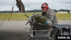 Виробник комплексів JDAM (снаряд зображений на фото) надав патч, завдяки якому Україна змогла продовжити їх використовувати