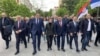 Milorad Dodik sa zvaničnicima RS-a i Srbije na mitingu u Banjaluci protiv nacrta UN-ove Rezolucije o Srebrenici, 18. april 2024. 
