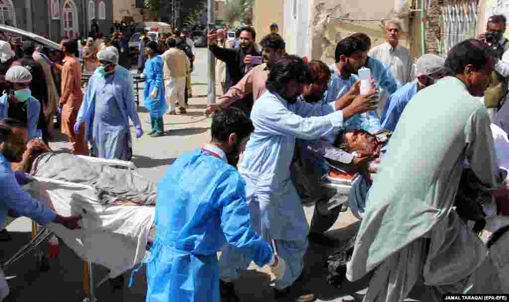 Hundreds of people were on hand to help the injured as they were transported to the hospital in Quetta. 