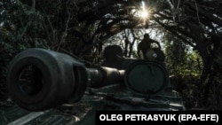 Український військовий на позиціях у Донецькій області, 13 липня 2023 року 