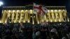 თბილისი, რუსთაველის გამზირი. „აგენტების კანონის“ საწინააღმდეგო აქცია 