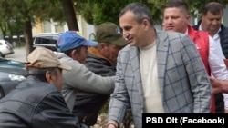 În 2013, Marius Oprescu a fost implicat într-un accident de circulație soldat cu un mort. Conducea o mașină a ISU Olt.