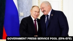 Очільники Росії і Білорусі – Володимир Путін і Олександр Лукашенко, під час зустрічі в російському Петербурзі. Росія, 29 січня 2024 року