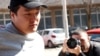 Hyeong Do Kwon okrivljen za više krivičnih djela prevare kriptovalutama i hartijama od vrijednosti tokom privođenja kod tužioca u Podgorici, 24. mart 2023. 