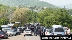 Ոստիկանները փակել են դեպի Կիրանց ճանապարհը, 2-ը մայիսի, 2024թ․