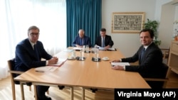 Šef evropske diplomatije Žozep Borelj i izaslanik EU za dijalog Beograda i Prištine Miroslav Lajčak na sastanku s predsednikom Srbije Aleksandrom Vučićem i premijerom Kosova Aljbinom Kurtijem, Brisel 14. septembar 2023.